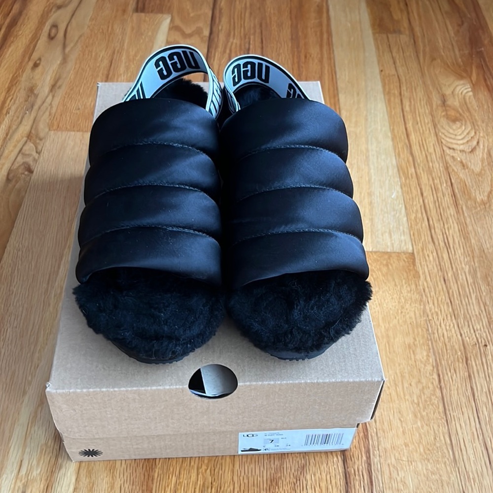 Women’s Ugg Puff Yeah